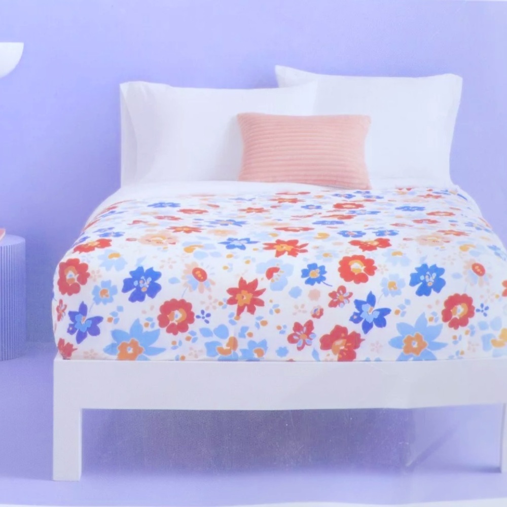 Flower/White Reversible Microfiber Comforter